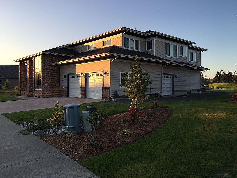 2nd image of 4356 Castlerock Dr