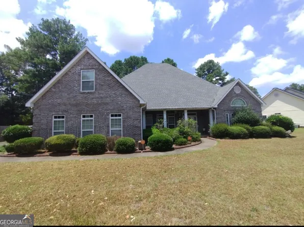 302 Yorktown Dr, Perry, GA 31069
