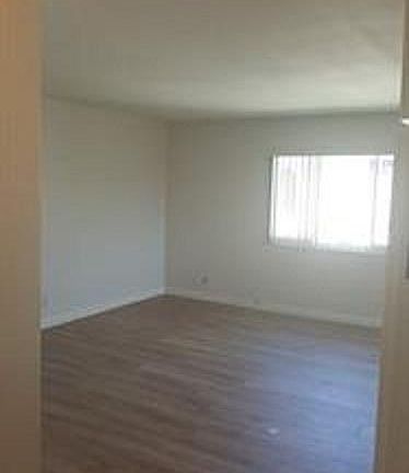 5th image of 3958 Green Ave