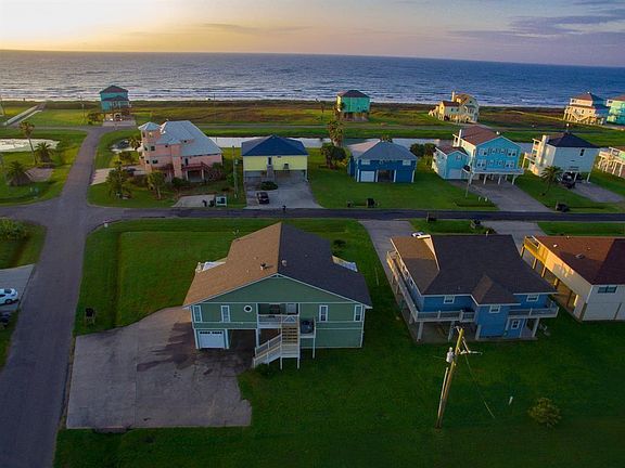 2nd image of 3195 Sea Castle Dr