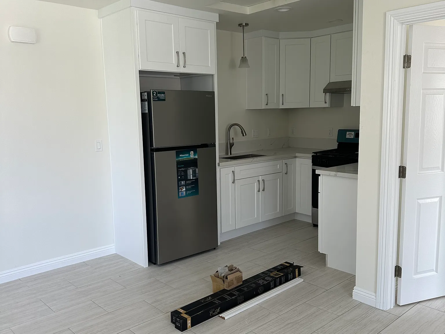 1 bed, $2,300 — Photo 2