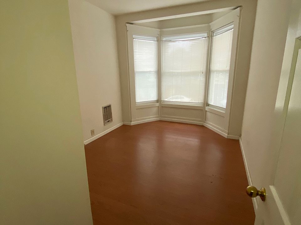 1st image of 457 10th Ave #222