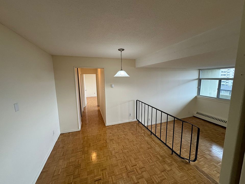 1st image of 70 McEwen Ave #1003