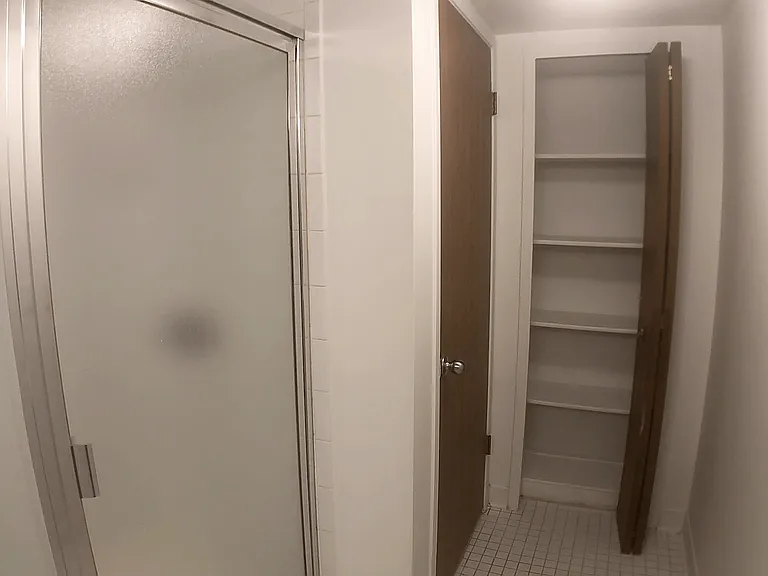 Prentiss Pointe Apartments — Photo 154