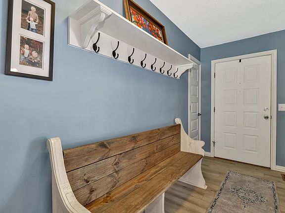 5th image of 1116 E Betsy Ross Dr