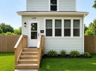 1189 Earl St, Saint Paul, MN 55106
