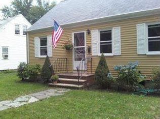 77 Rice Rd, Quincy, MA 02170