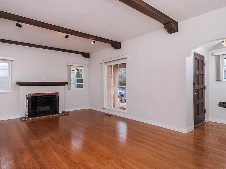 2755 Teresita St — Photo 7