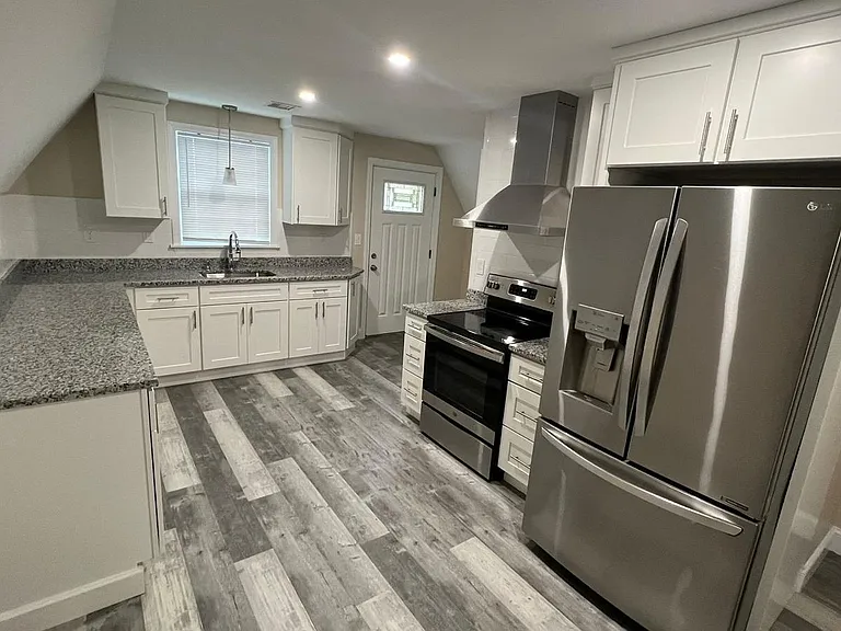 145 Broadway — Photo 13