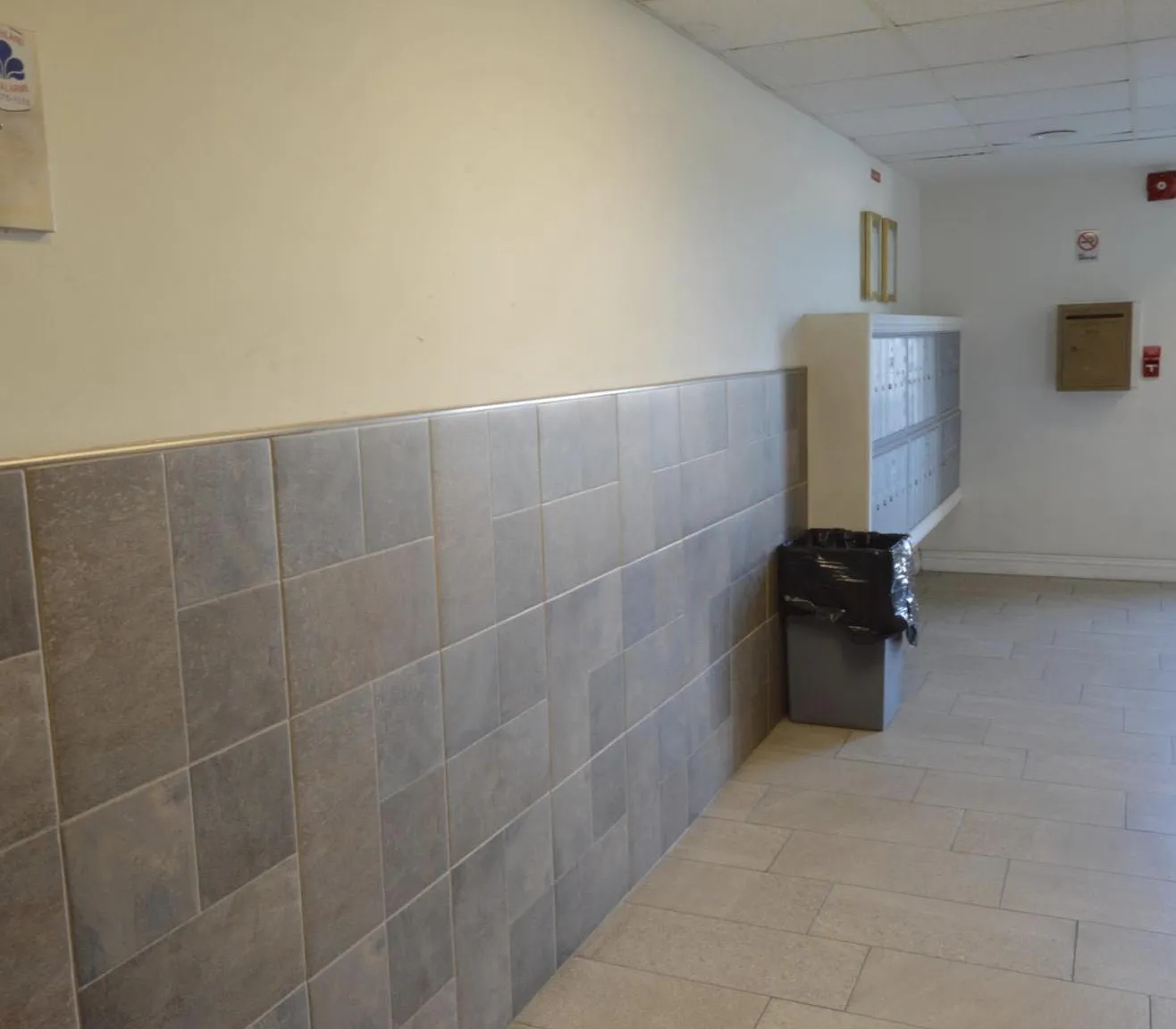 1600 W Carson St — Photo 4