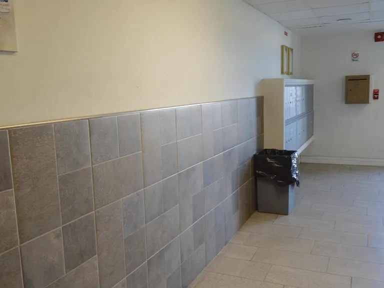 1600 W Carson St #104 — Photo 7