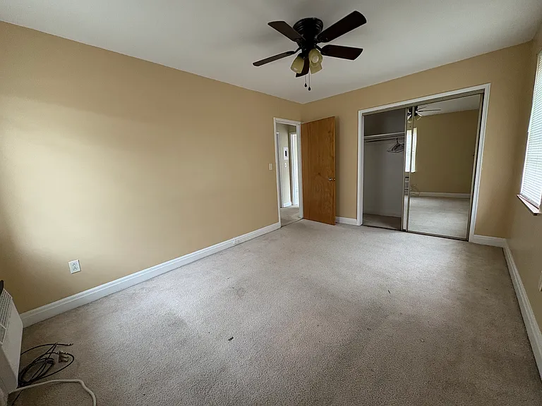 2213 Washington St E #D — Photo 6