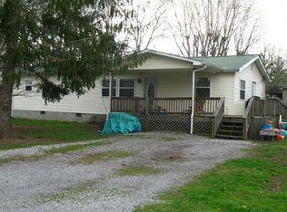 467 Dillon St, Crossville, TN 38555