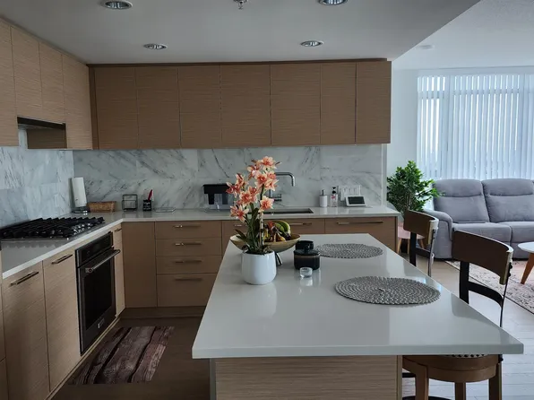 6700 Dunblane Ave #1908, Burnaby, BC V5H 0J3
