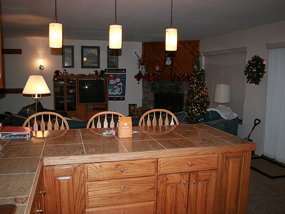 Breakfast bar for four people.