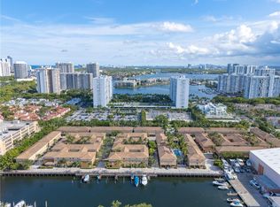 2861 NE 185th St APT 305, Aventura, FL 33180