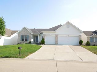 59 Boschert Creek Dr, Saint Peters, MO 63376
