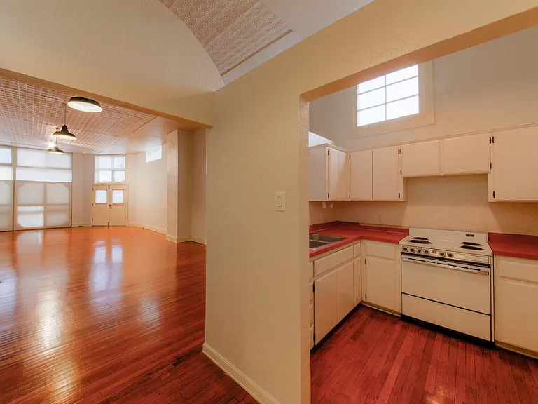 Renovated Apartments in the Historic Broadway Market Building — Photo 56