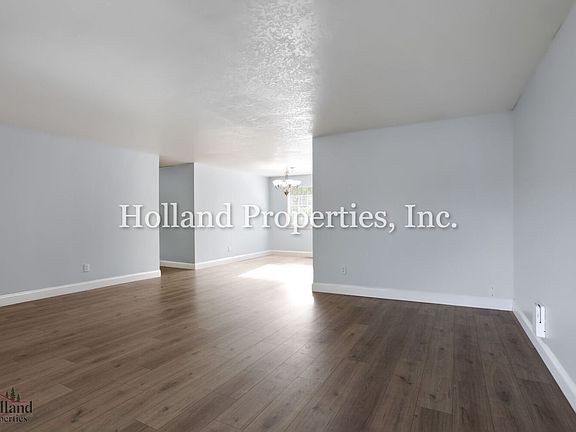 3rd image of 2468 SE Heather Ct
