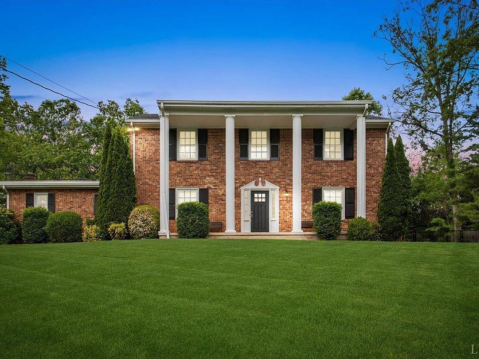 1st image of 108 Oakhaven Dr