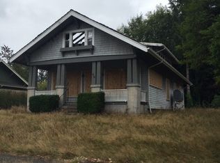 416 Welsh St, Raymond, WA 98577