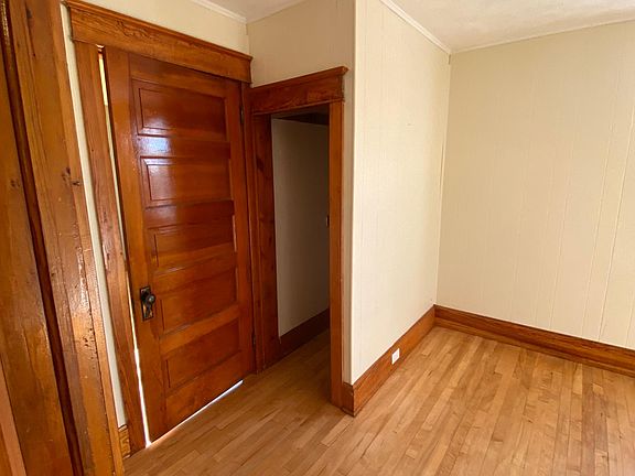 4th image of 510 Bluff St #2