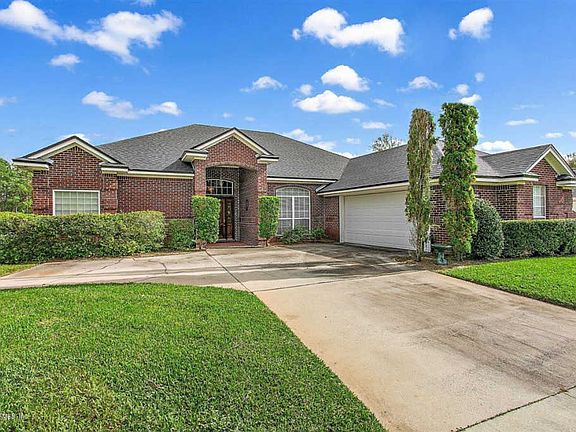 3rd image of 10743 Plum Hollow Dr