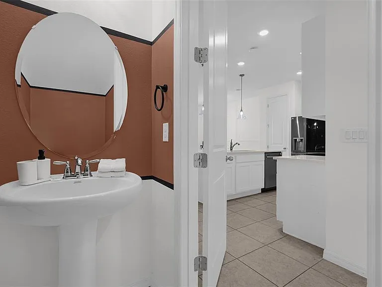Longboat Dr — Photo 14