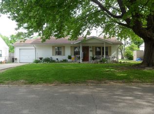 502 Beech Ave, Centerville, IN 47330