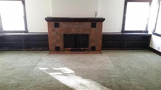 2nd image of 322 E El Morada Ct