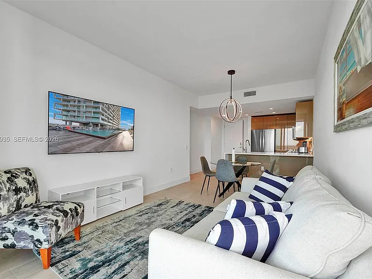 2000 Metropica Way #1408 — Photo 2