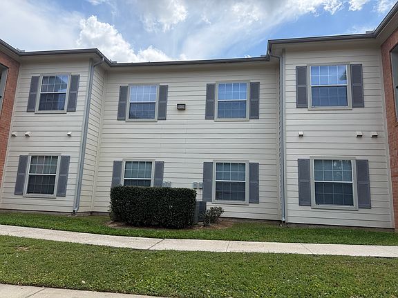 4th image of 9700 Fm 1097 Rd W #404