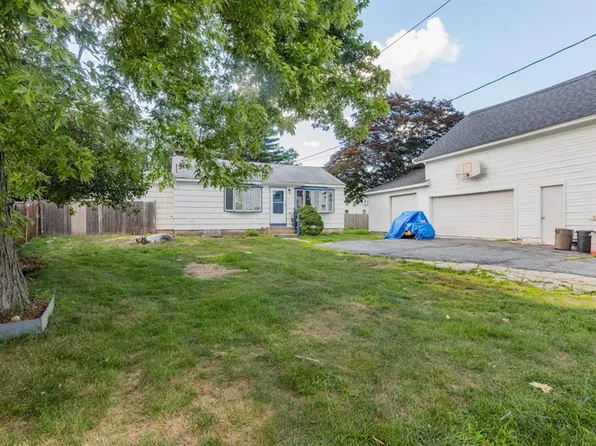 7 Belvedere St, Johnston, RI 02919