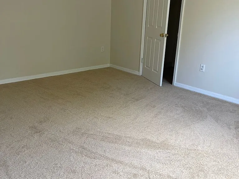 1412 Hathaway Ave — Photo 4