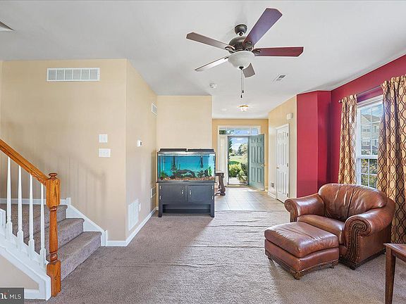 5th image of 20 Ferndale Dr