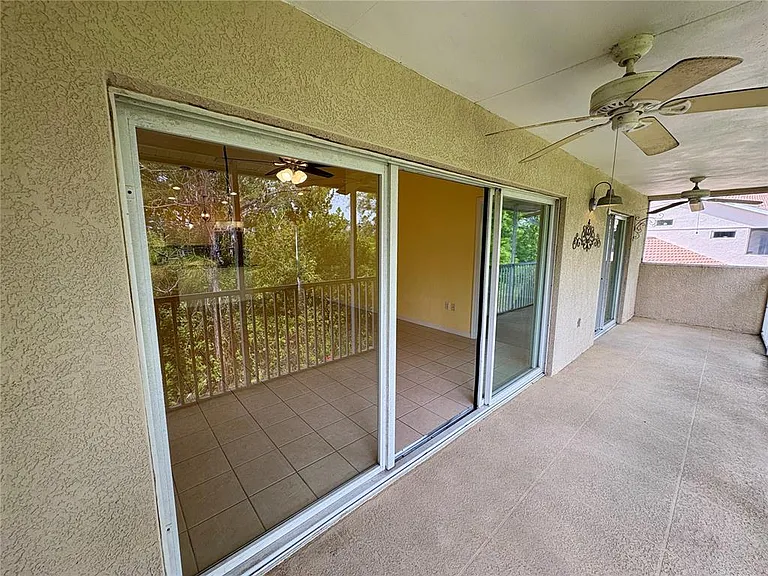 6421 Bay Cedar Ln — Photo 10