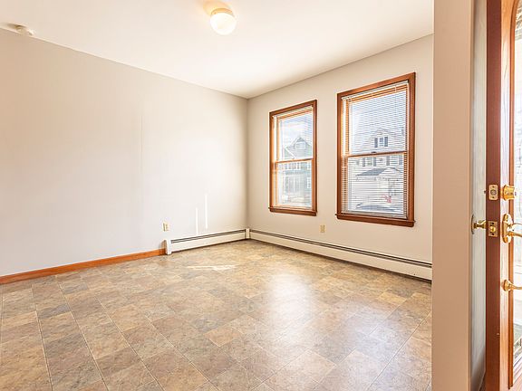 3rd image of 79 Atwater St
