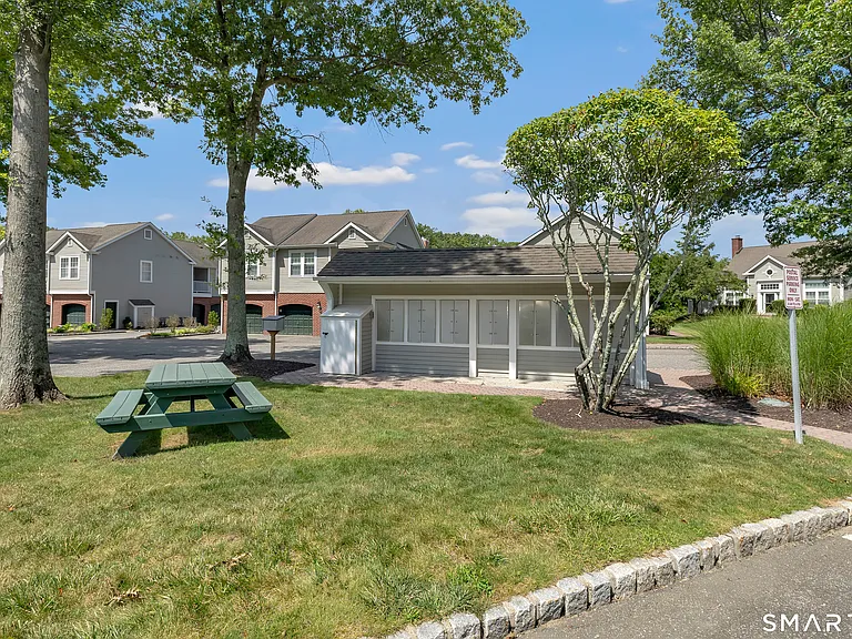 259 Mayfield Dr #259 — Photo 38