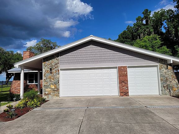 2nd image of 228 Saint Johns Dr