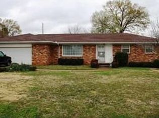 2025 Covington Dr, Florence, AL 35630