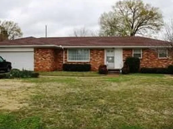 2025 Covington Dr, Florence, AL 35630