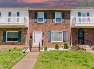 1137 Madison St APT 10, Clarksville, TN 37040