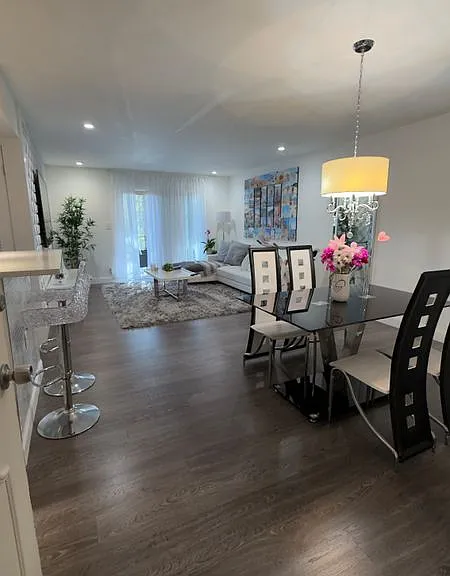 702 SE 2nd Ave #405 — Photo 1