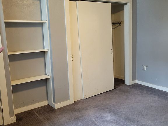 5th image of 818 Dinwiddie St APT 2