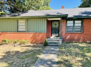 734 Waring Rd, Memphis, TN 38122