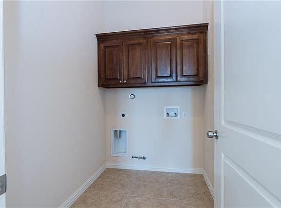 5th image of 4212 Sumayyah Dr