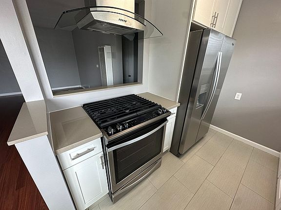 5th image of 5025 E 1st St APT 7