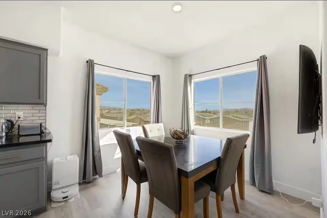 2 bed, 2.0 bath, 1019 sqft, $2,490 — Photo 3