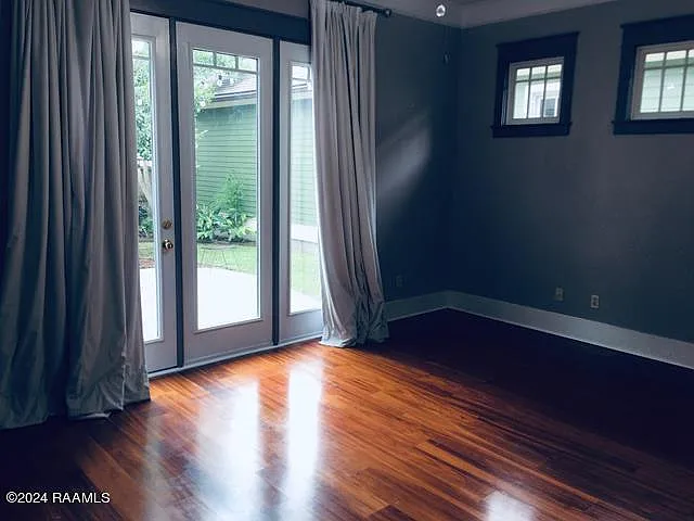 307 Founders St — Photo 6