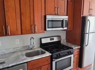 134 6th St NE, Washington, DC 20002